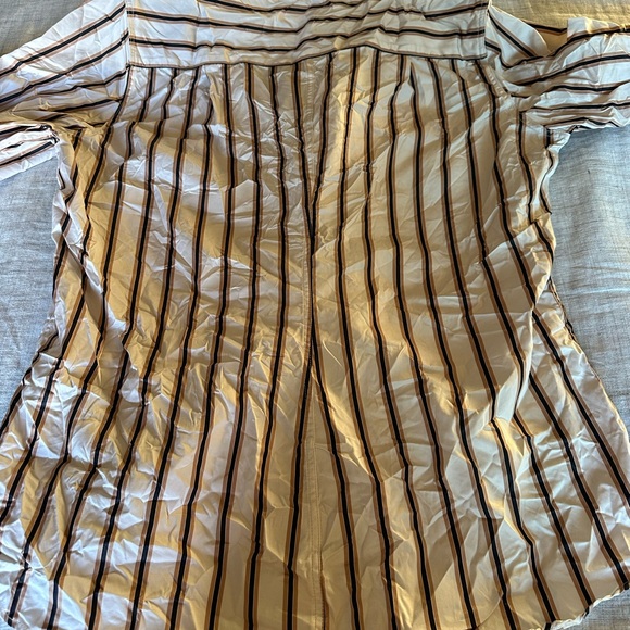 Frank & Eileen - The Barry Button Down Shirt in cream with camel stripe - Picture 8 of 15